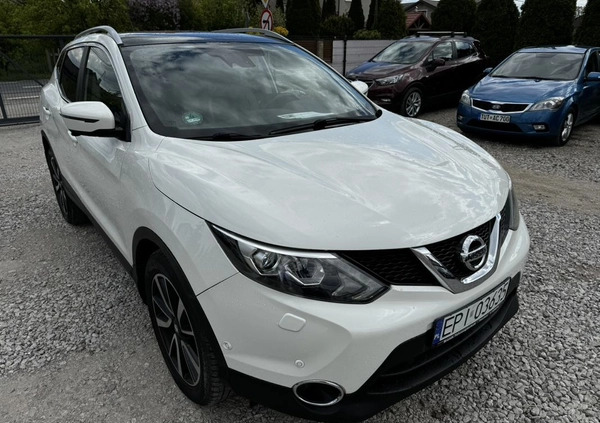 Nissan Qashqai cena 61900 przebieg: 155000, rok produkcji 2016 z Jastrowie małe 781